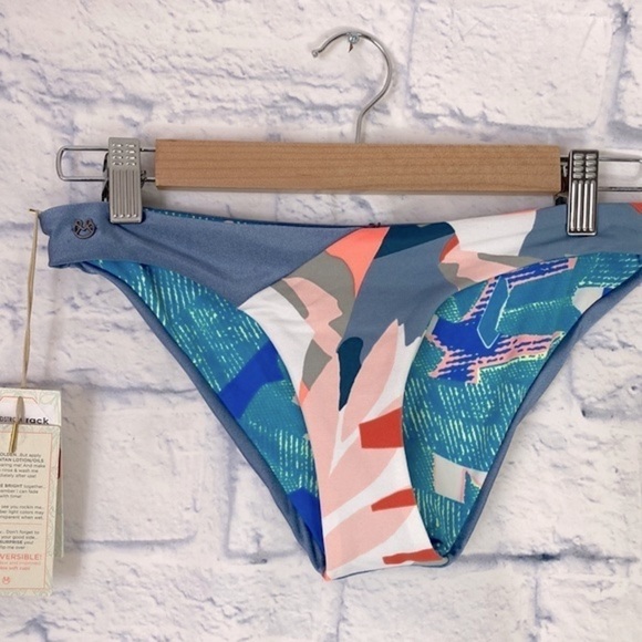 Maaji Crystal Cavern reversible swim bottom NWT - Picture 3 of 9